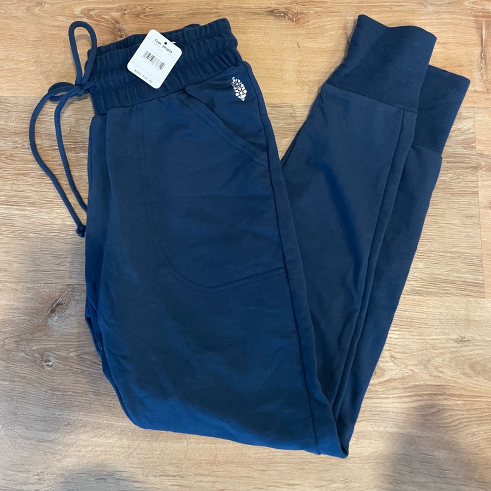 BNWT free people movement joggers